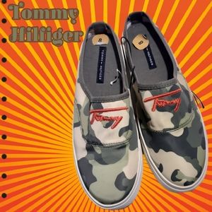 🆕️Tommy Hilfiger Camo Slide-ons